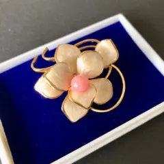 本珊瑚 ブローチ コーラルピンク 花 アンティーク ヴィンテージ 昭和レトロ