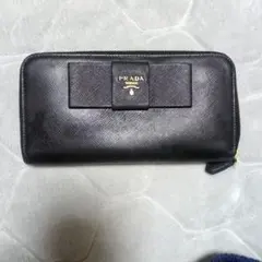 PRADA 黒 レザー 長財布