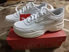 PUMA レディーススニーカー シリアモードブロッサム 23.5cm新品未使用
