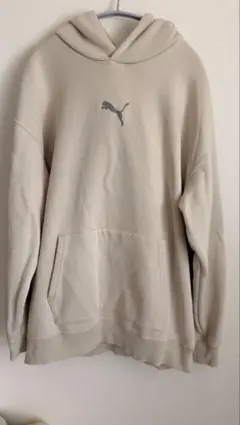 PUMA ベージュ フード付きパーカー