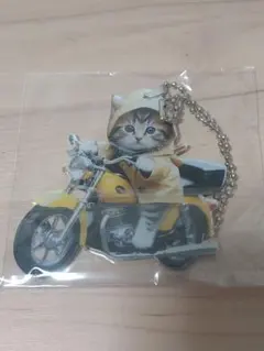 バイクに乗る猫 アクリルキーホルダー
