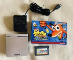 任天堂　ゲームボーイアドバンス SP 本体、充電器、ソフト