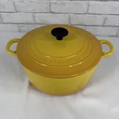 LE CREUSET ココットオーバル25センチ イエロー - メルカリ