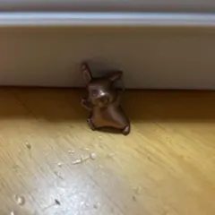 ポケモン ピカチュウ メタルフィギュアのサムネイル