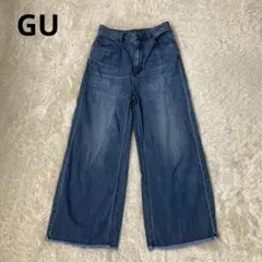 GU ジーユーワイドクロップドジーンズ　Sサイズ　長ズボン　パンツ