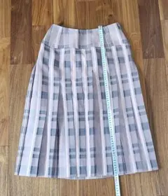 ピンクとグレーのチェック プリーツスカート