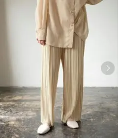 新品未使用★LOWRYS FARM　ランダムプリーツパンツ