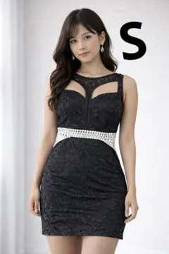 ブラックレースタイトドレス ビジュー付き