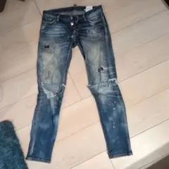 ディースクエアードダメージ加工 デニム ライトブルー