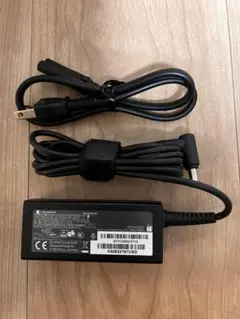 Toshiba PA5177U-1ACA DynabookB65 ACアダプター