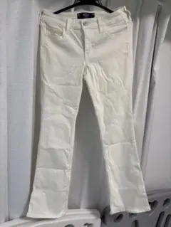 【美品】Hollister ホワイト ブーツカット デニムのサムネイル