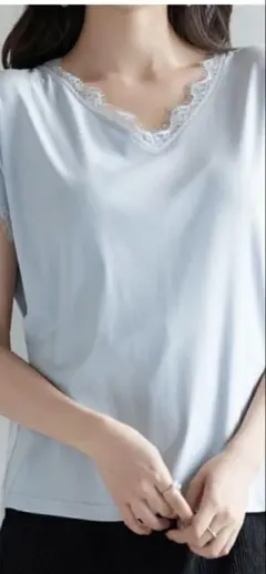 SAISON DE PAPILLON レースVネックTシャツのサムネイル
