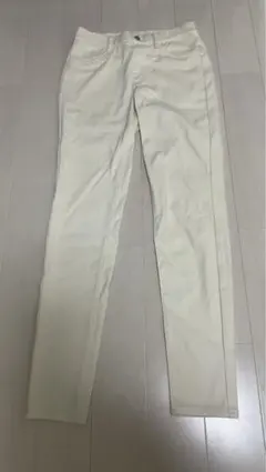 【未使用】ホワイト スリムフィット パンツ