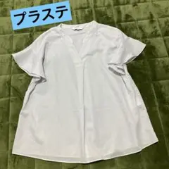 プラステ　半袖ブラウス　袖フリル　涼しい　オフィス　薄い水色　Ｍ　美品　値下げのサムネイル