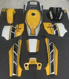 社外品　海外製カウルセットYAMAHA RZV500 カウル一式のサムネイル