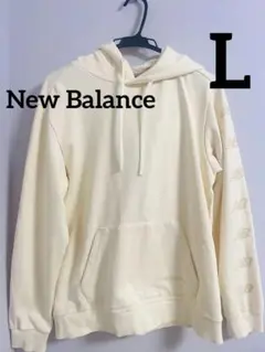 New Balance アイボリー フード付きパーカー Lサイズ　レディース