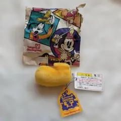 新品未使用⭐︎TDLディズニーランド　ぬいぐるみバッジ　ミッキー足　トゥーンタウン