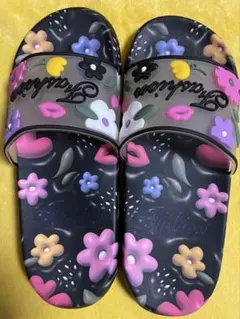 新品未使用サイズ40～41花柄サンダル