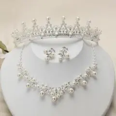 ウェディング ティアラ シルバー パール ビジュー ブライダル 結婚式 前撮り