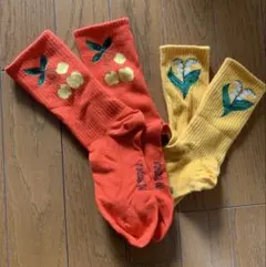 Mini Rodini チェリーとスズラン靴下 18-20cm