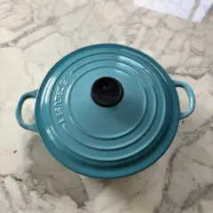 LE CREUSET 両手鍋 鋳物ホーロー鍋 ブルー - メルカリ