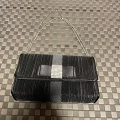 黒いプリーツデザインパーティーバッグ