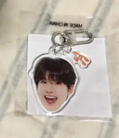 TREASURE ジュンギュ 顔アクキー