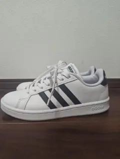 adidas　グランドコート　クラウドフォームコンフォートのサムネイル