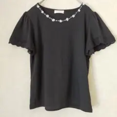 LODISPOTTOのビジューとリボン付き黒トップス袖ギャザーが可愛い♧のサムネイル