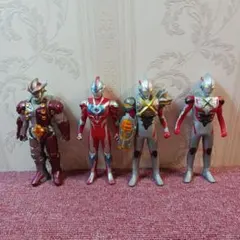 ウルトラマンフィギュア 4体セット