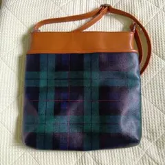 【値下げしました】チェック柄 ショルダーバッグ ポーチ付き 非売品