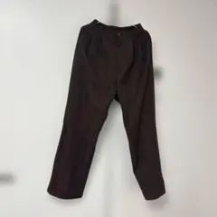 ブラウンパンツ