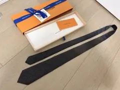 Louis Vuitton M73607 ブラックネクタイ - メルカリ
