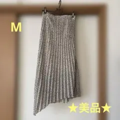 〘美品〙値下げ中★オシャレ★アシンメトリースカート ★レオパード柄★軽やか夏素材