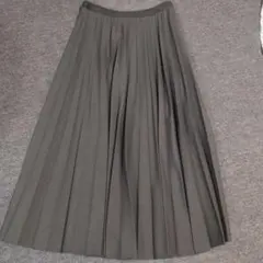 UNIQLO カーキ プリーツスカート Mサイズ
