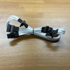 【未使用品】Corsair製 SATAケーブル(6ピン・端子4つ) ホワイト①
