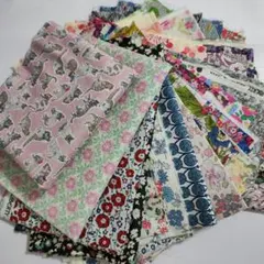 リバティ　タナローンハギレ　540g