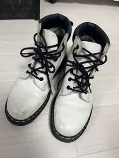 Dr.martens ホワイトステッチ　6ホール　UK8