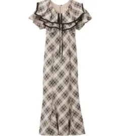 【LILLIAN CARAT】 スクエアフリルマーメイドワンピース