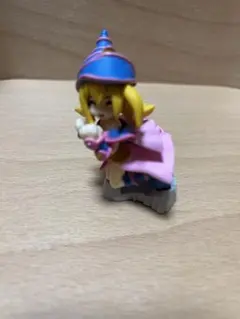 トゥーンブラックマジシャンガール　フィギュア