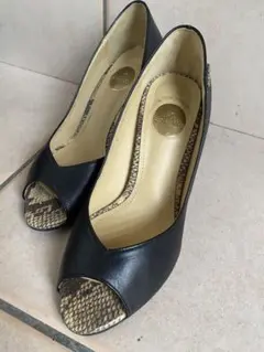 BABARAオープントゥパンプス 黒 8cmヒール