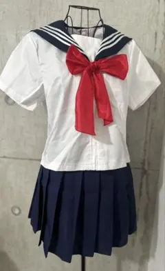 【未使用】コスプレ用セーラー服Ｌ　上下セット　半袖　リボン付　ハロウィン　忘年会