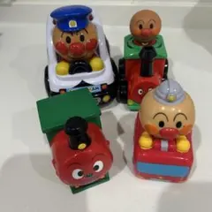 アンパンマンおしゃべりパトカー・音のなる消防車とSLマン・頭を押すと走るSLマン