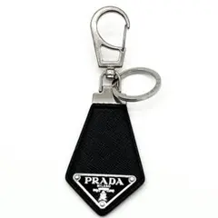 【美品】プラダ 三角ロゴ キーホルダー キーリング サフィアーノ レザー