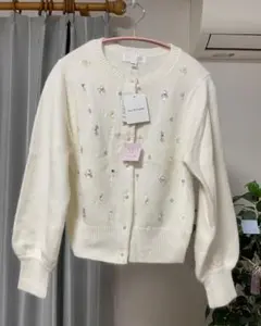 【新品】タグ付きジルスチュアートJILLSTUART ビーズ装飾 カーディガン