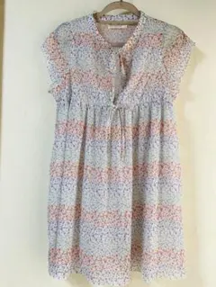 小花柄　フンワリワンピ