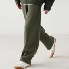 UNIQLO : C スウェットワイドパンツ カーキ XSサイズ