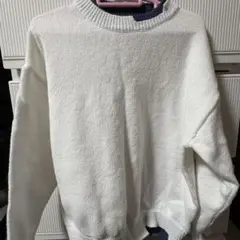 ホワイト クルーネック ニットセーター