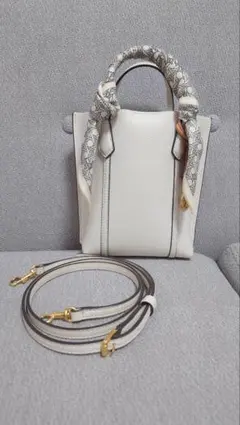 Tory Burch ペリーミニトートバッグ(スカーフ付)