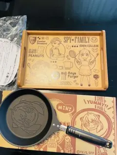 「SPY FAMILY」アーニャファージャ―　ミニフライパンとトレイ